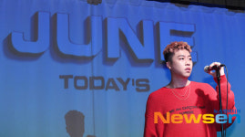 준, 정규1집으로 돌아왔어요 [포토엔HD]