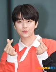 산들, 훈훈한 하트 뿅~ [포토엔HD]