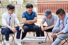 ‘유퀴즈2’ 유재석, 모교 용문고 지나가자 시민들 미담 쇄도[오늘TV]