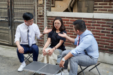 ‘유퀴즈2’ 유재석, 모교 용문고 지나가자 시민들 미담 쇄도[오늘TV]