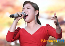 송가인, 용두산 엘레지 3단 고음도 완벽히~[포토엔HD]