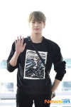 강다니엘 ‘훈훈한 손인사’[포토엔HD]