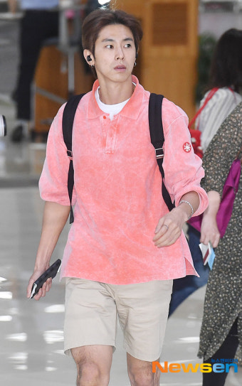 동방신기 유노윤호, 팬들 바라보며 [포토엔HD]