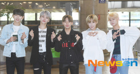 디원스, 훈훈한 소년들의 손하트~ [포토엔HD]