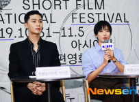 인사말 하는 배우 주보영[포토엔HD]