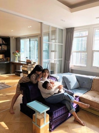 ‘이범수’ 이윤진, 폭풍성장 딸 아들과 행복한 근황 공개[SNS컷]