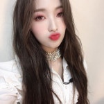 오마이걸 아린, 뱀파이어 완벽 변신 ‘렌즈마저 잘 어울리네’[SNS★컷]