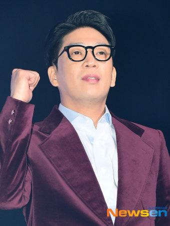 MC몽, 웃음 없는 파이팅[포토엔HD]