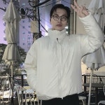 이동휘 ‘천리마마트’ 코믹 문석구 맞아? 카리스마 눈빛 작렬[SNS★컷]