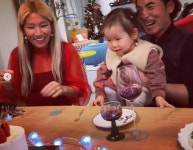 공효진, 윤승아♥김무열-스티브J♥요니P와 연말 모임[SNS★컷]