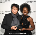 루피타 뇽오, SNS에 “봉준호 감독 고마워” 메시지