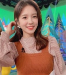 장예원 아나운서 셀카, 녹화장서 러블리 눈웃음 ‘훈훈’[SNS★컷]