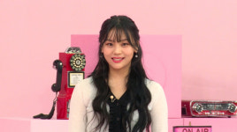 ‘아이돌룸’ 여자친구 엄지 “아이유에게 곱창밴드 선물, 웃음 선물하고파”