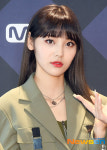 이달의 소녀 진솔, 돋보이는 레드립[포토엔HD]