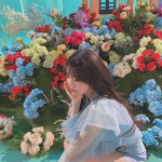 ‘컴백’ 위키미키 지수연, 개인 SNS 개설‥꽃밭 여신[SNS★컷]