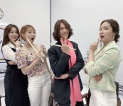 오정연, 숙희네 미장원 출연진들과 다정하게 찰칵 “화기애애” [SNS★컷]