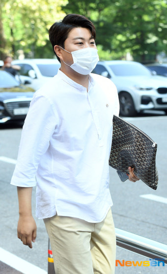 김호중, 출근길도 늠름한 자태[포토엔HD]