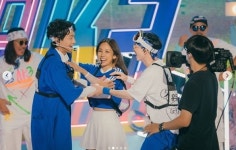 싹쓰리 ‘음악중심’ 비하인드컷 공개…여유+케미 폭발[SNS★컷]