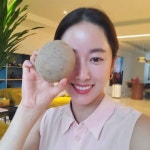 전혜빈, 이영자가 보내준 강원도 감자 들고 함박웃음[SNS★컷]