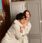 박성광♥이솔이 커플화보 비하인드컷, 갈수록 닮아가는 부부[SNS★컷]