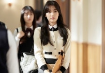 ‘라이브온’ 정다빈, 미모→인싸력까지 ‘존재 자체가 FLEX’