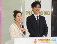 김지선-김현민 부부, 행복한 미소로 인사 [포토엔HD]