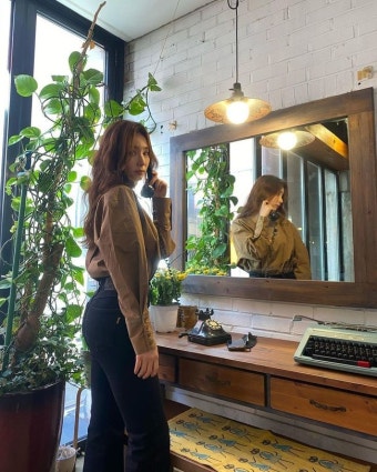 ‘런온’ 신세경 도도한 표정 속 우아한 자태 “미주” [SNS컷]