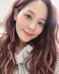 유진, 아름다운 꽃미모 셀카 “오늘은 ‘펜트하우스’ 오윤희 아님” [SNS★컷]