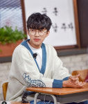 임영웅, 히피펌+안경 조합에 역대급 댕댕美 ‘너무 귀여웅’ [SNS★컷]