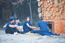 ‘땅만 빌리지’ 김구라, 김병만표 핸드메이드 황토 찜질방에 엄지 척[오늘TV]