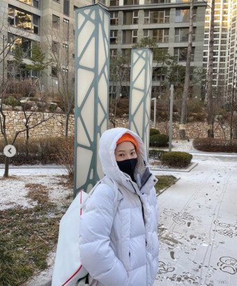 류이서, 전진이 담은 청순미 ‘다 가려도 예쁘네’ [SNS컷]