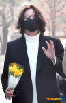 윤채 (사거리 그오빠) ‘스타일리시한 출근길 손인사’ [포토엔HD]