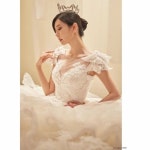 김소연, 고혹+청순 웨딩드레스 자태 ‘천서진 그 자체’[SNS★컷]