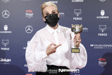 엘레나 이루레타, 또 상 탔어요~[포토엔HD]