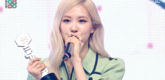 ‘음악중심’ 로제 1위 “테디·블랙핑크 멤버 고마워”‥아이유·소연 컴백(종합)
