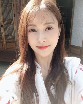 박규리, 여전한 여신미모 근황 눈길 “카라 데뷔 14주년 축하 감사”
