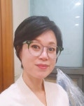 박미선, 양희은 안경 선물 인증 “눈 나빠져 필수템 되다니”[SNS★컷]