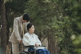 ‘빈센조’ 고개 숙인 송중기 눈물 포착[오늘TV]