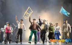 (주)아모스광주금남점 | 금남로로 향하는 광주시민들[포토엔HD]
