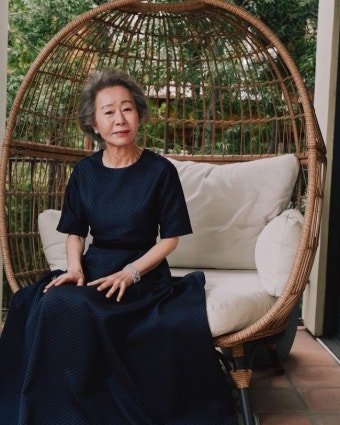 “난 개가 아냐” 윤여정, “브래드 피트에게 무슨 냄새 났나” 황당 질문에 응수