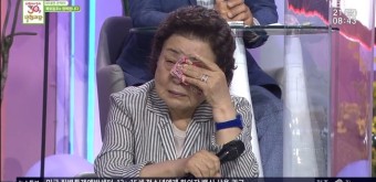 “울려고 나왔나 봐” 강부자, 코로나19 생이별 해외동포 모녀 사연에 오열 ‘아침’(종합)