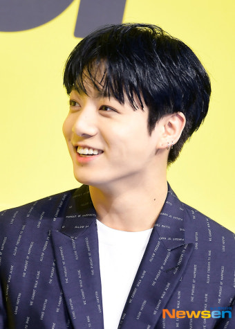 방탄소년단(BTS) 정국, 아미 심장 뛰게하는 눈웃음[포토엔HD]