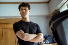 ‘미친X’ 정우, 역시 코믹+로맨스 다 되는 이 구역의 미친 연기력