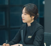 ‘너는 나의 봄’ 서현진 스틸컷 공개, 호텔 컨시어지 매니저 변신