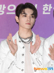 NCT127 태용, 시크한 인사 [포토엔HD]