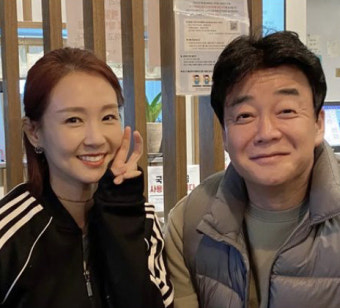 오정연, ‘소유진’ 백종원 옆 어색한 브이 “일명 효도사진”