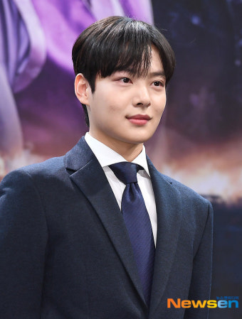 김민기, 풋풋함 속 감춰진 카리스마 [포토엔HD]