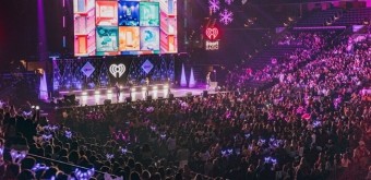 몬스타엑스, 美 징글볼 투어 개막…아이엠 “2년만 대면공연 감회 새로워”