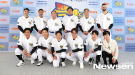 ‘빽 투 더 그라운드’ 파이팅 외치는 출연진들 [포토엔HD]