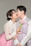 한영♥박군 8살 차이 맞아? 포옹에 뽀뽀까지 달달 웨딩화보